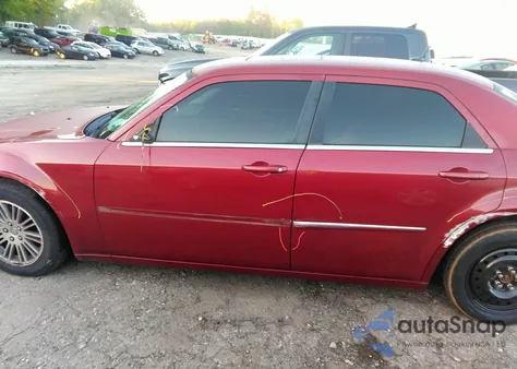 2007 Chrysler 300 Touring z USA, uszkodzony, nr VIN 2C3KA53G77H740179